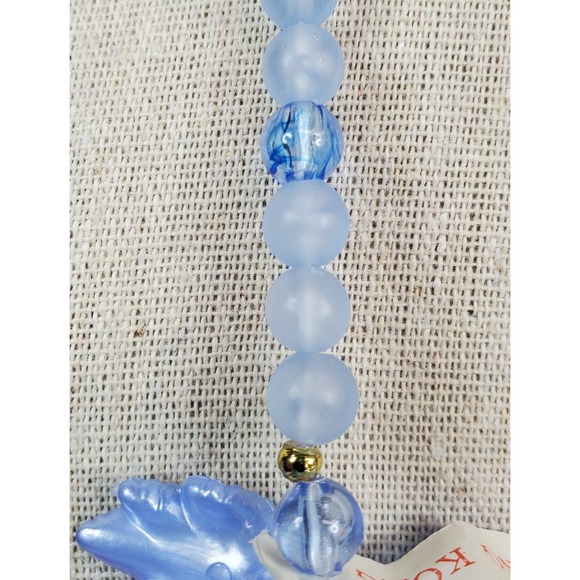 Vintage‎ Acrylic Blue Leaves Necklace Hong Kong - Picture 4 of 5